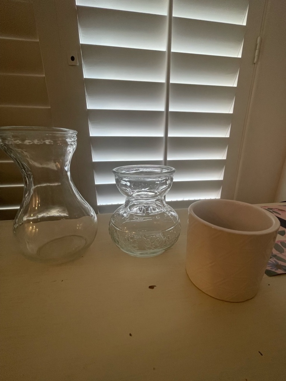 3 small vases read description please